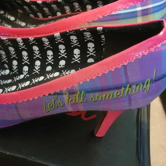 Iron Fist kitten heels size 9 - Picture 3 of 5